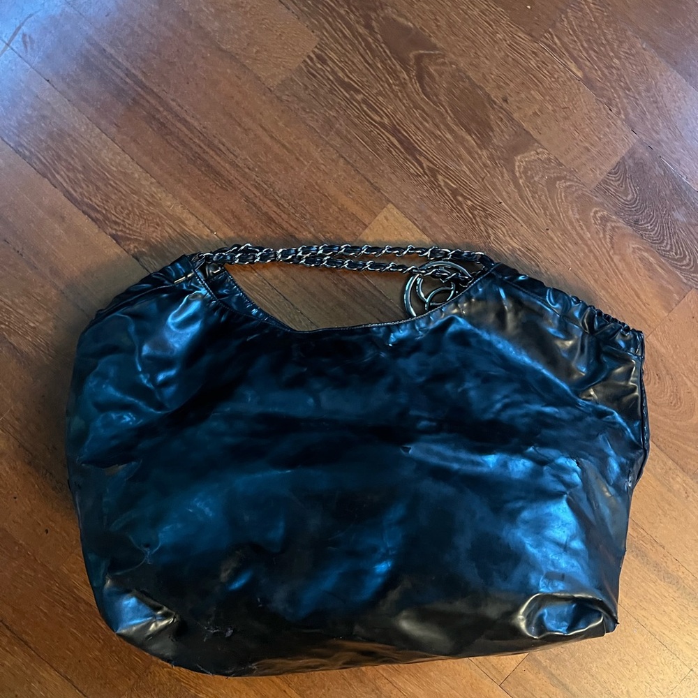 Chanel Vintage Cabas Patent Leather Tote Black XL preowned 2008 - Picture 5 of 16